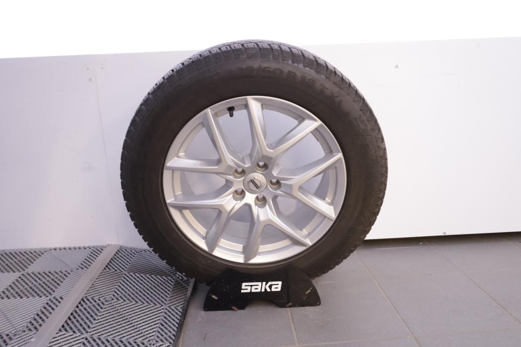 VOLVO XC60 2021