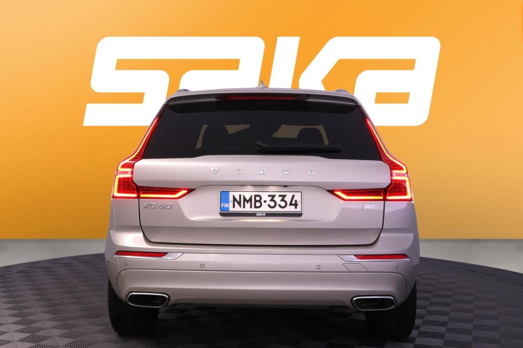 VOLVO XC60 2021