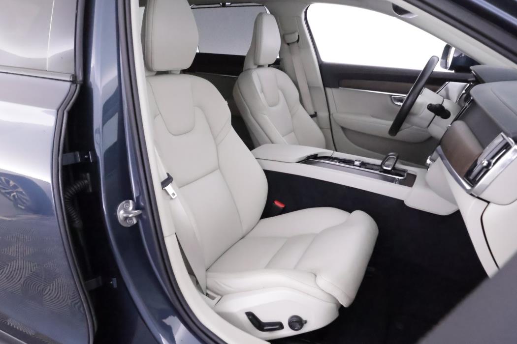 VOLVO V90 Cross Country 2022