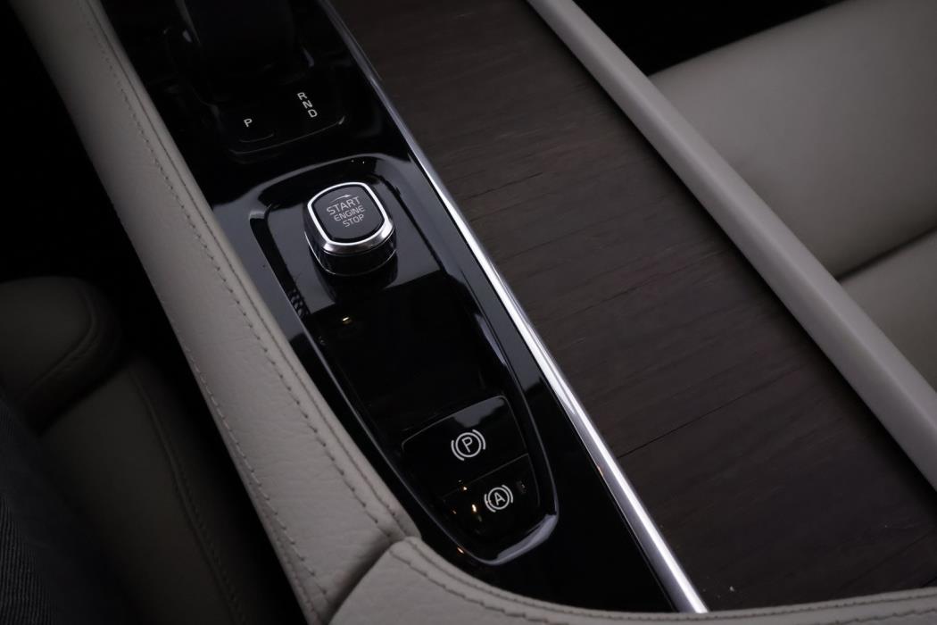 VOLVO V90 Cross Country 2022