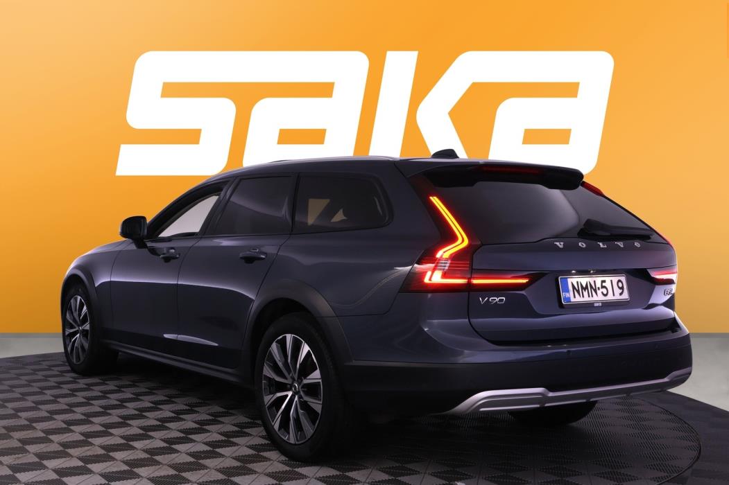 VOLVO V90 Cross Country 2022