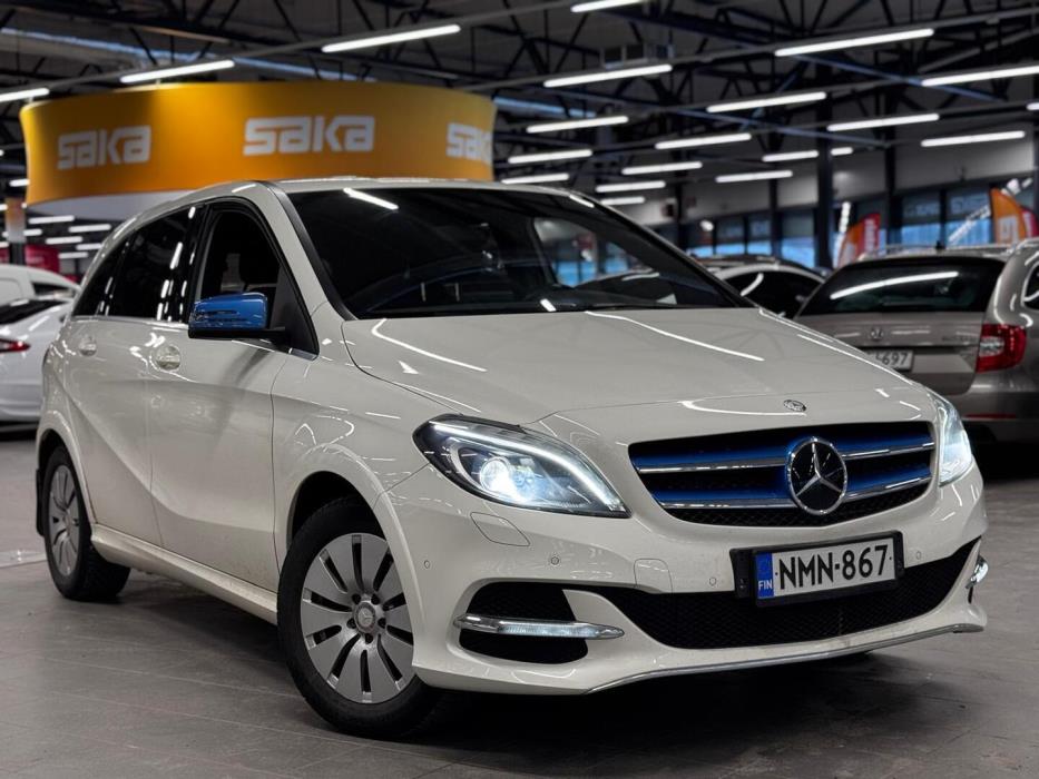 MERCEDES-BENZ B 2015