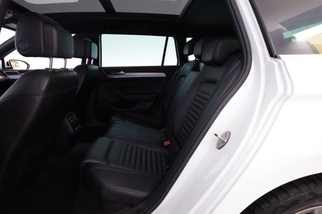 VOLKSWAGEN Passat 2018