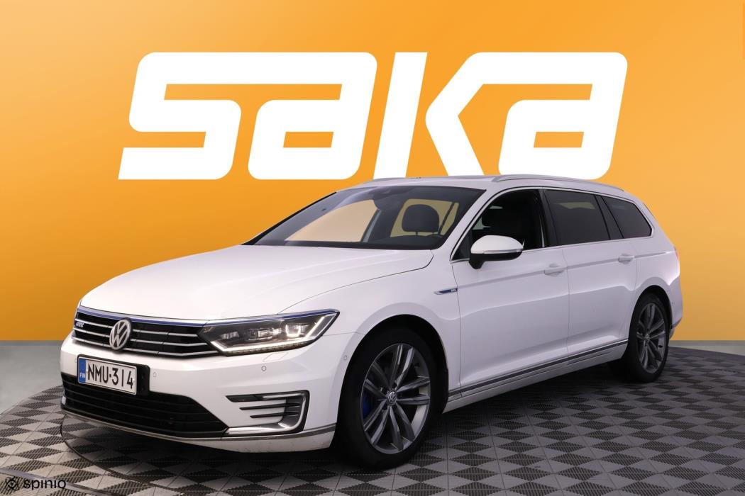 VOLKSWAGEN Passat 2018