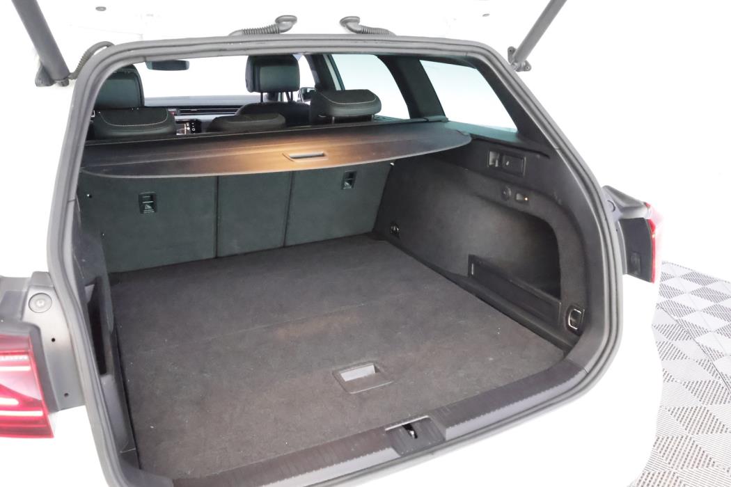 VOLKSWAGEN Passat 2021