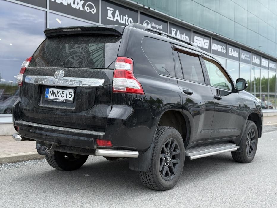TOYOTA LAND CRUISER 2014