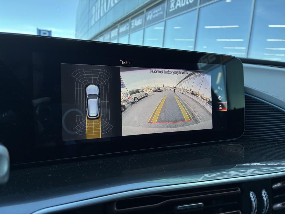 MERCEDES-BENZ EQC 2022