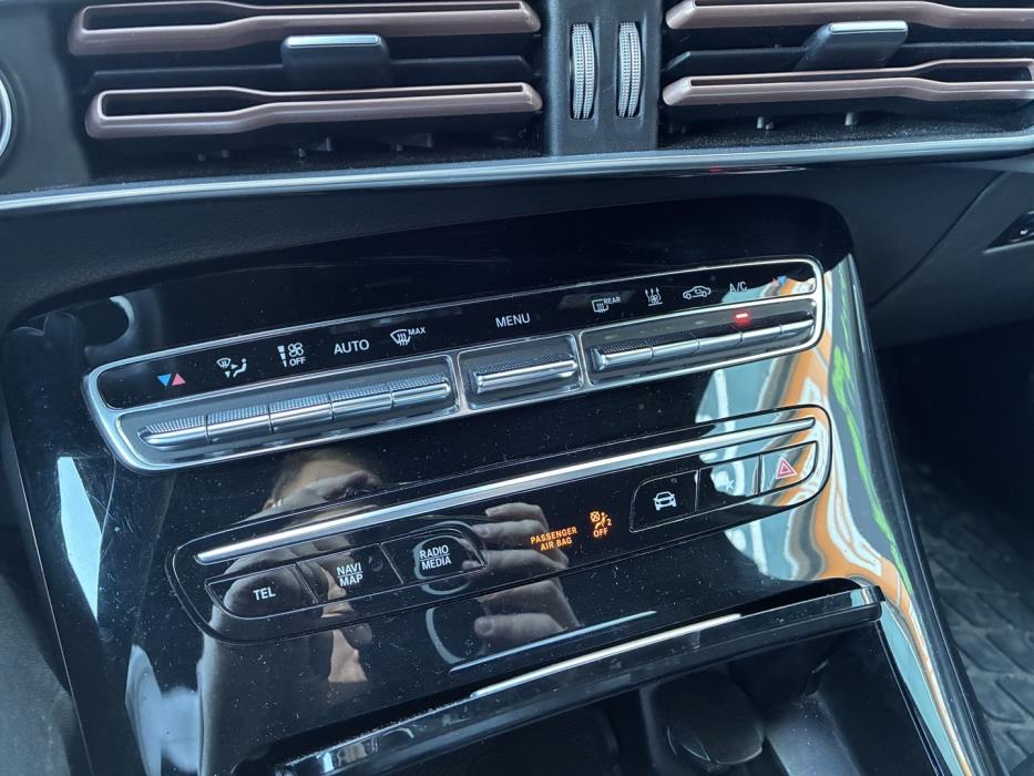 MERCEDES-BENZ EQC 2022