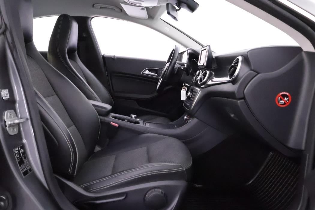MERCEDES-BENZ CLA 2014