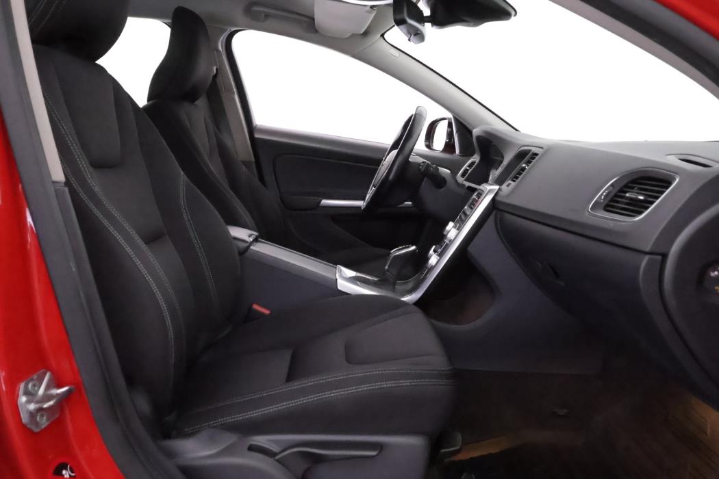 VOLVO V60 Cross Country 2017