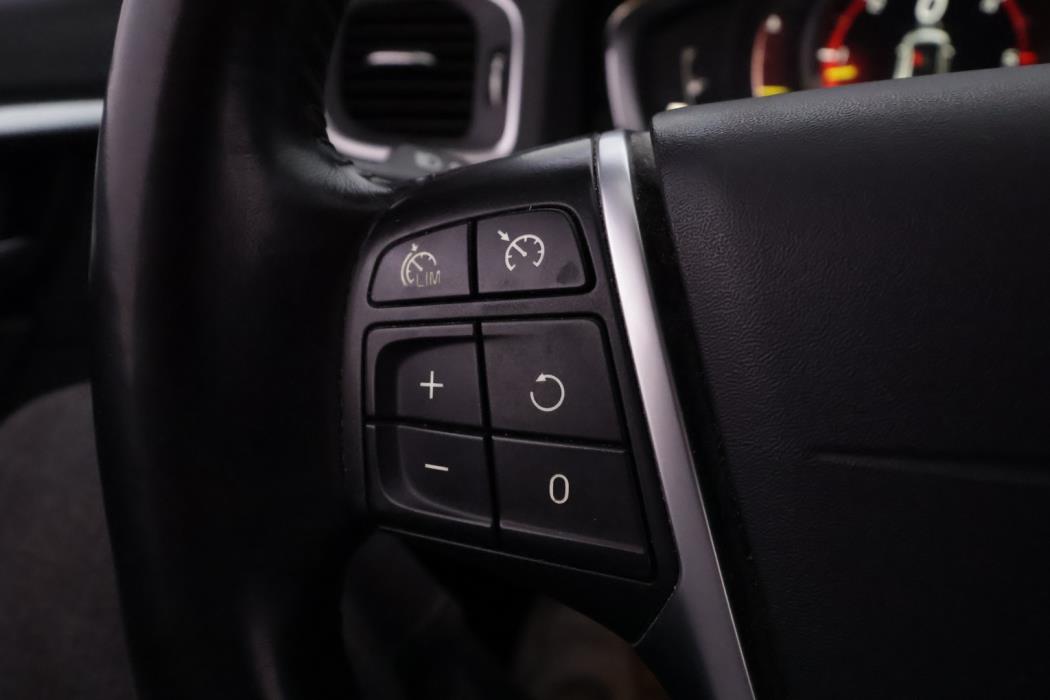 VOLVO V60 Cross Country 2017