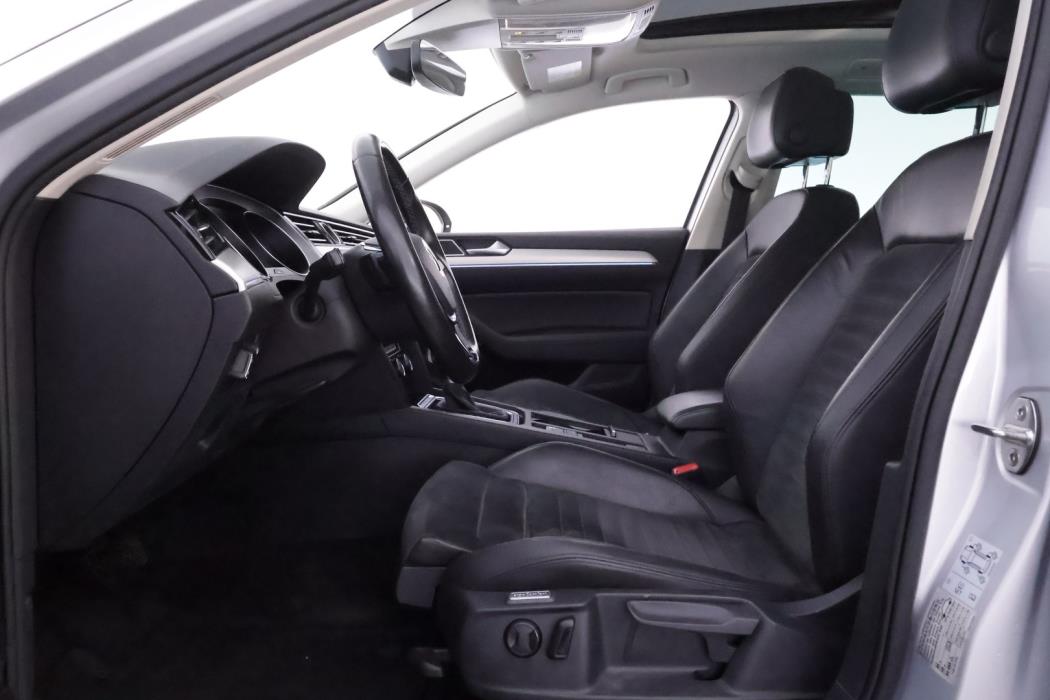 VOLKSWAGEN Passat 2017