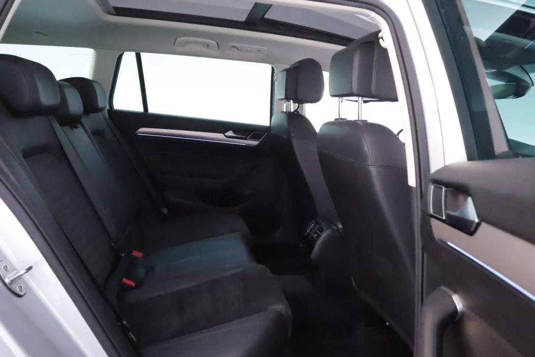 VOLKSWAGEN Passat 2017