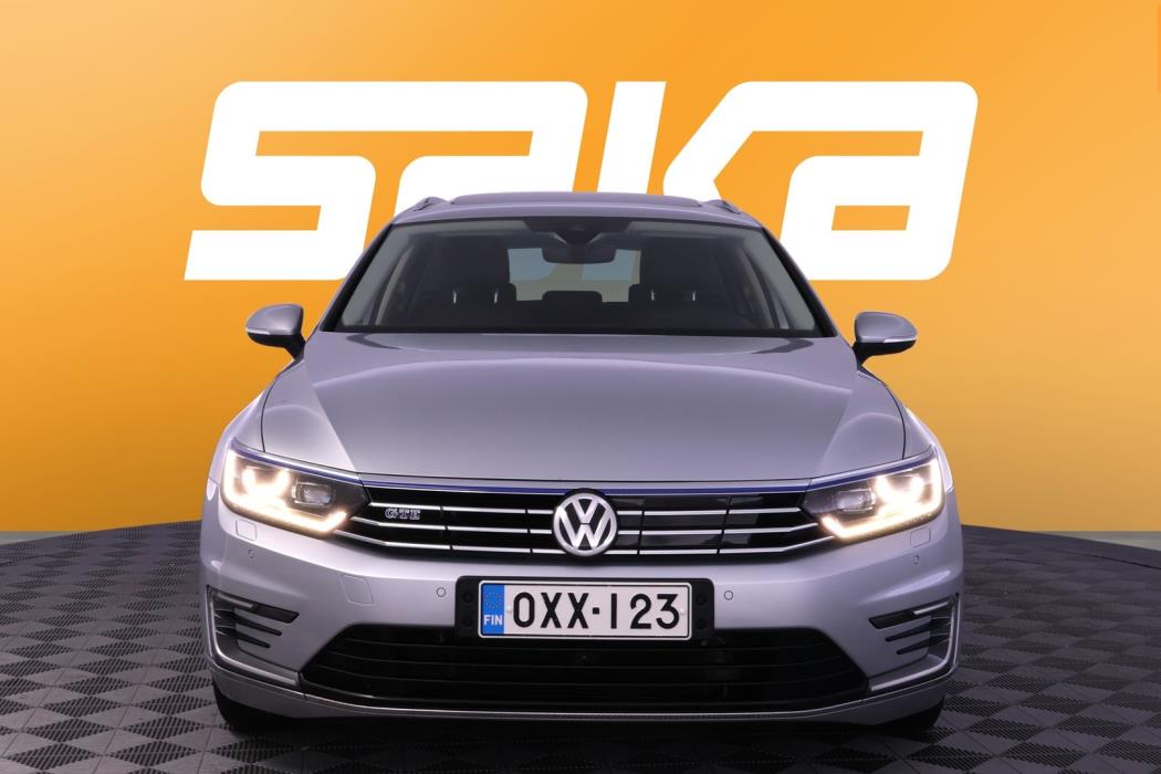 VOLKSWAGEN Passat 2017