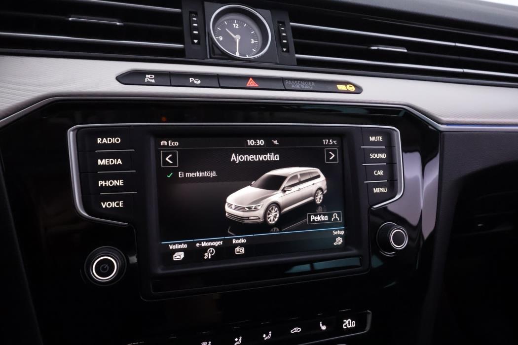 VOLKSWAGEN Passat 2017