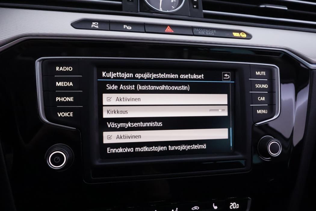 VOLKSWAGEN Passat 2017