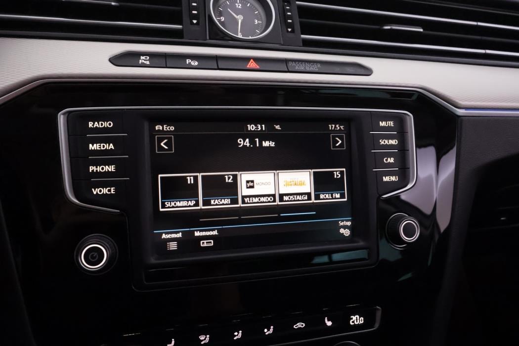 VOLKSWAGEN Passat 2017