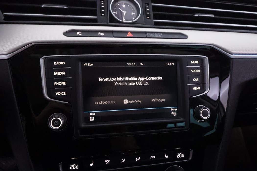 VOLKSWAGEN Passat 2017