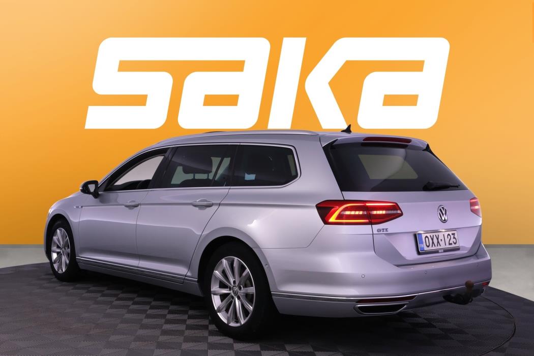 VOLKSWAGEN Passat 2017
