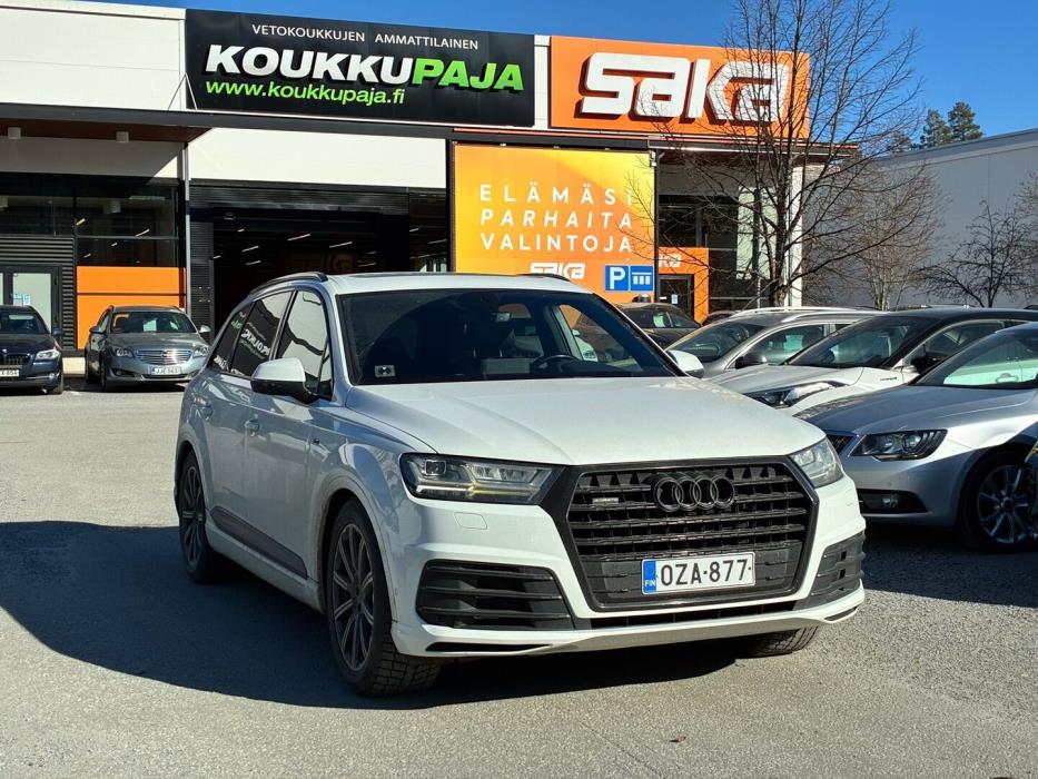 AUDI Q7 2016