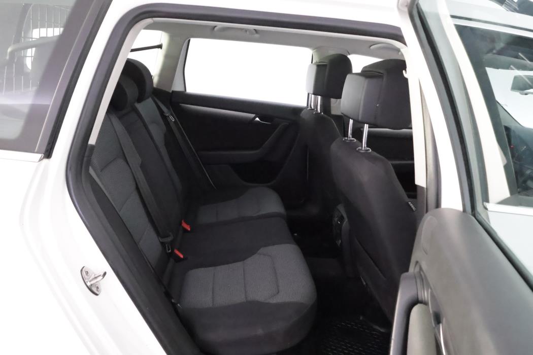 VOLKSWAGEN Passat 2014