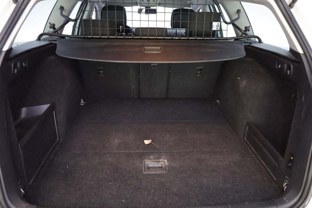 VOLKSWAGEN Passat 2014