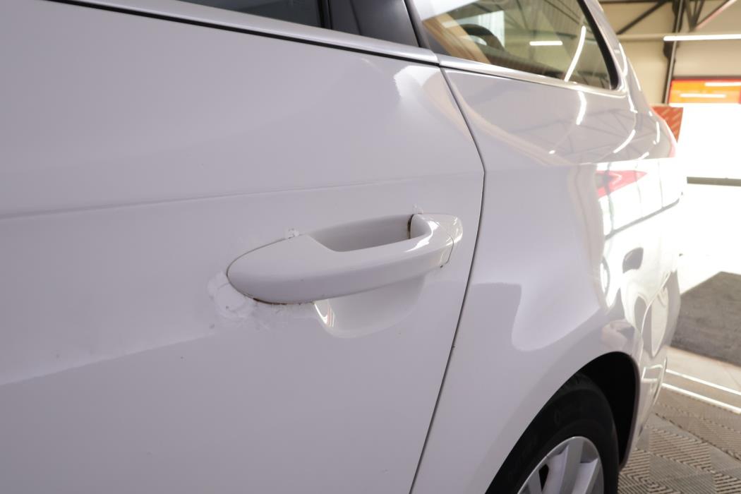 VOLKSWAGEN Passat 2014