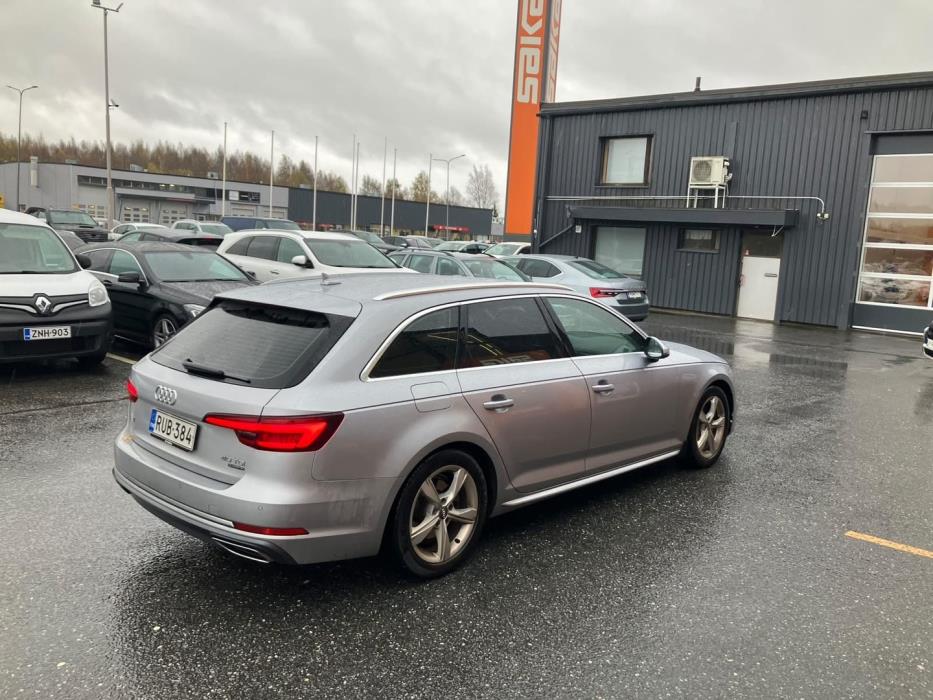 AUDI A4 2019