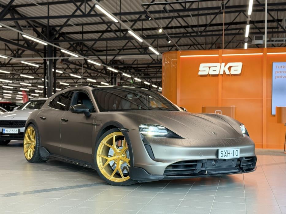 PORSCHE Taycan 2022