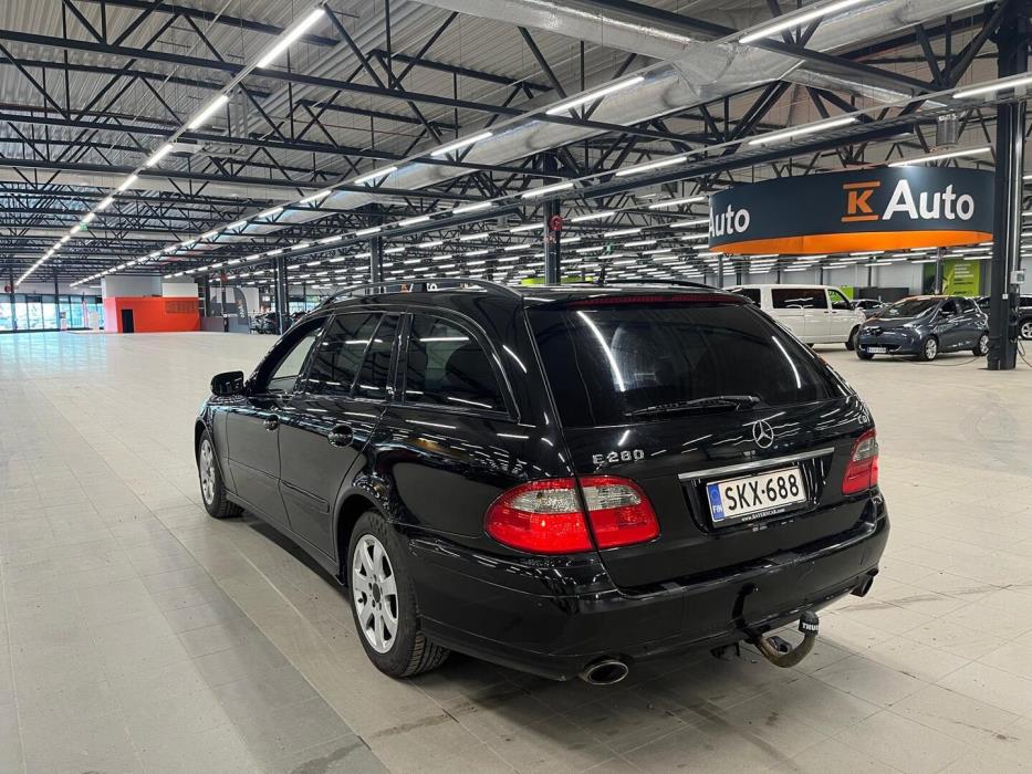 MERCEDES-BENZ E 2009