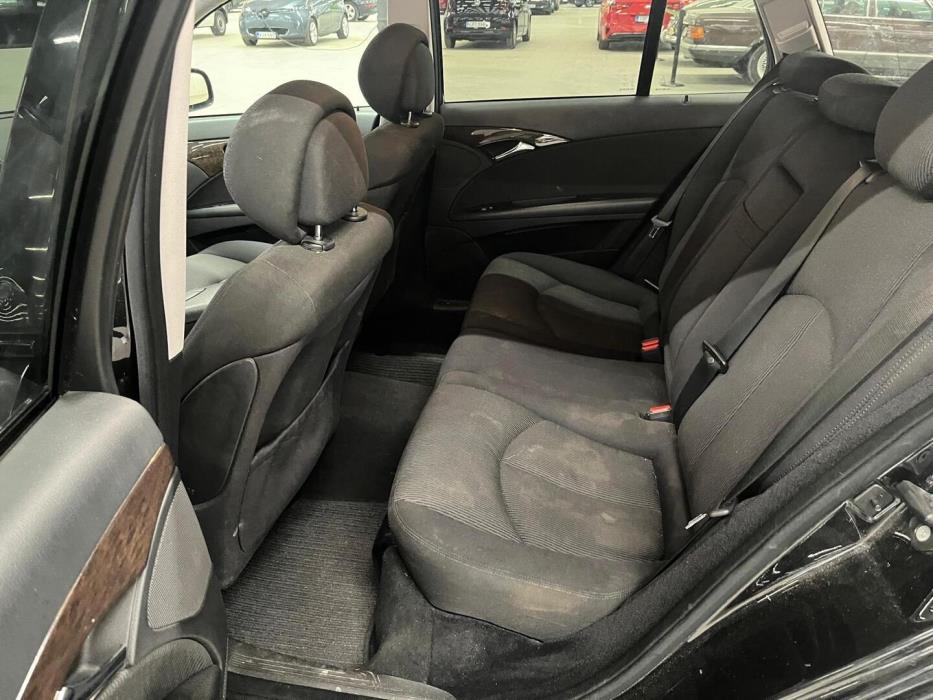 MERCEDES-BENZ E 2009