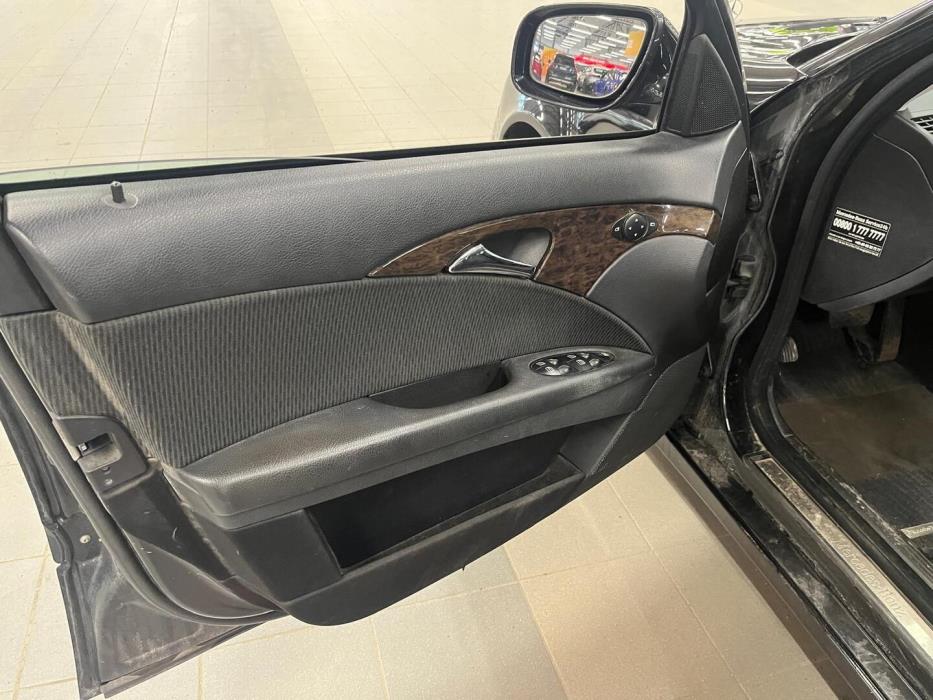 MERCEDES-BENZ E 2009