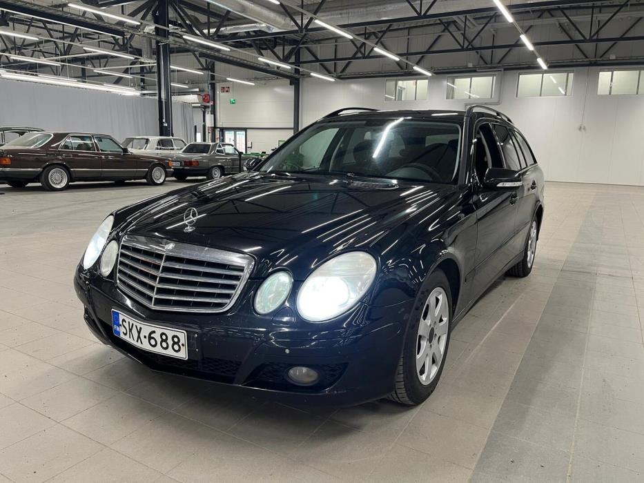MERCEDES-BENZ E 2009