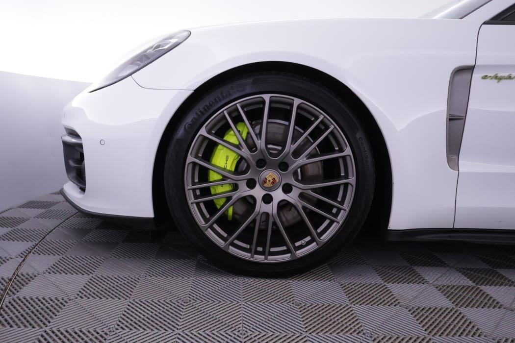 PORSCHE Panamera 2023