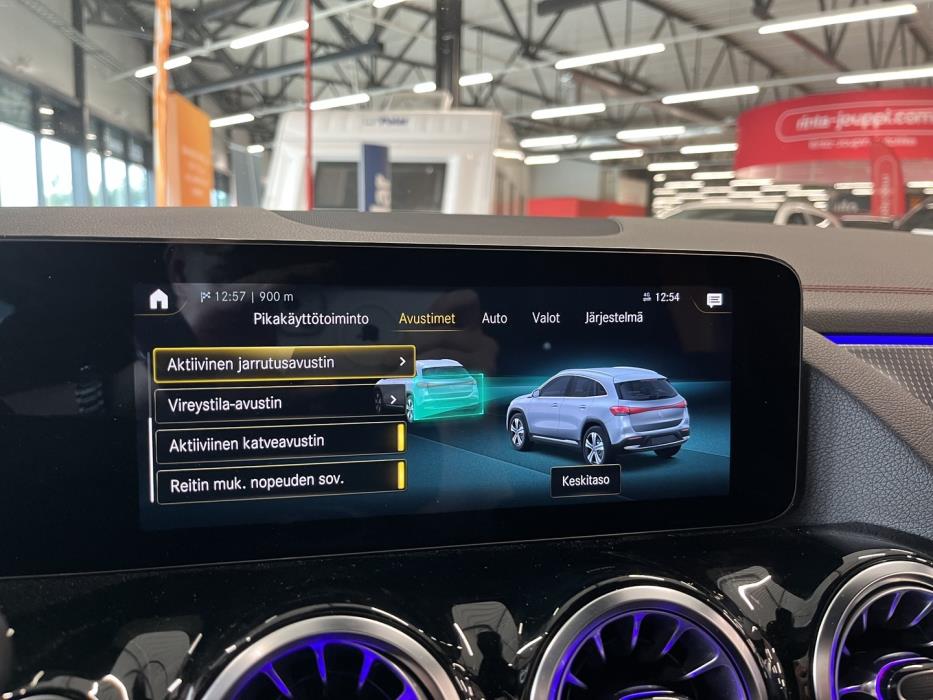 MERCEDES-BENZ EQA 2022