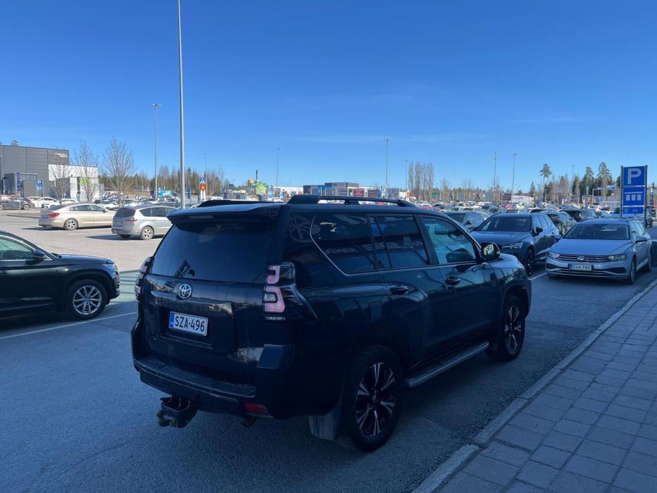 TOYOTA Land Cruiser 2021