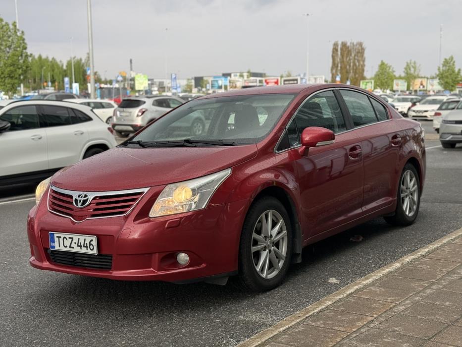 TOYOTA Avensis 2010