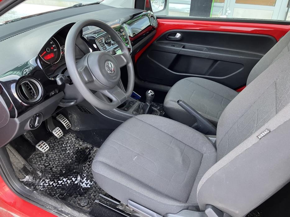 VOLKSWAGEN up! 2012