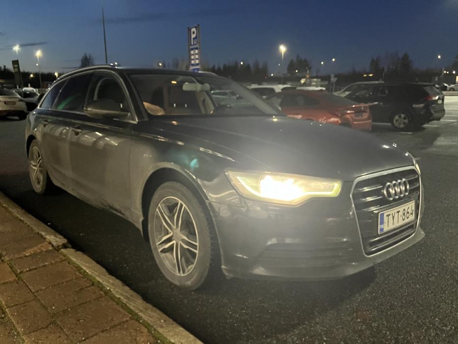 AUDI A6 2012