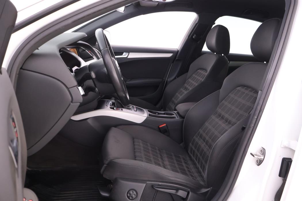 AUDI A4 2012