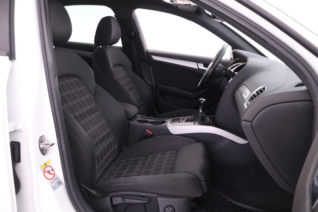 AUDI A4 2012