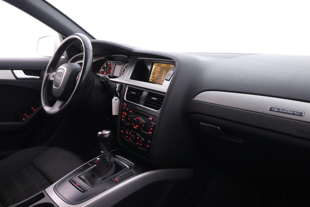 AUDI A4 2012