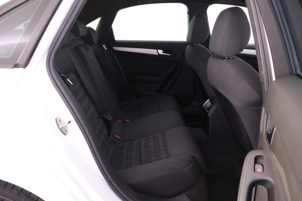 AUDI A4 2012