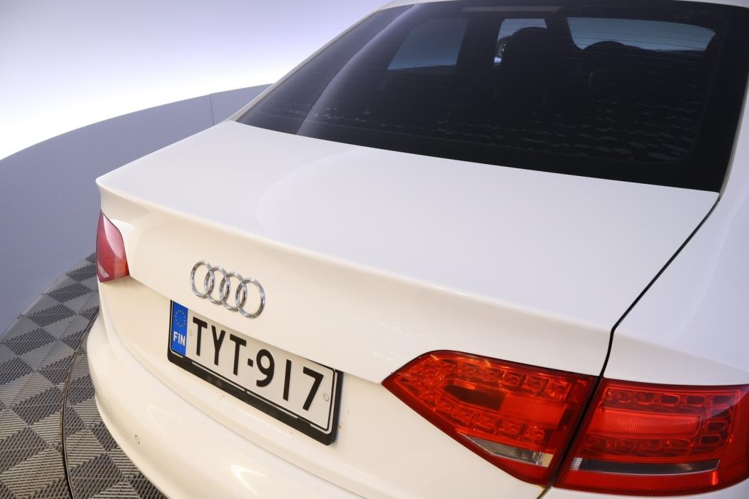 AUDI A4 2012