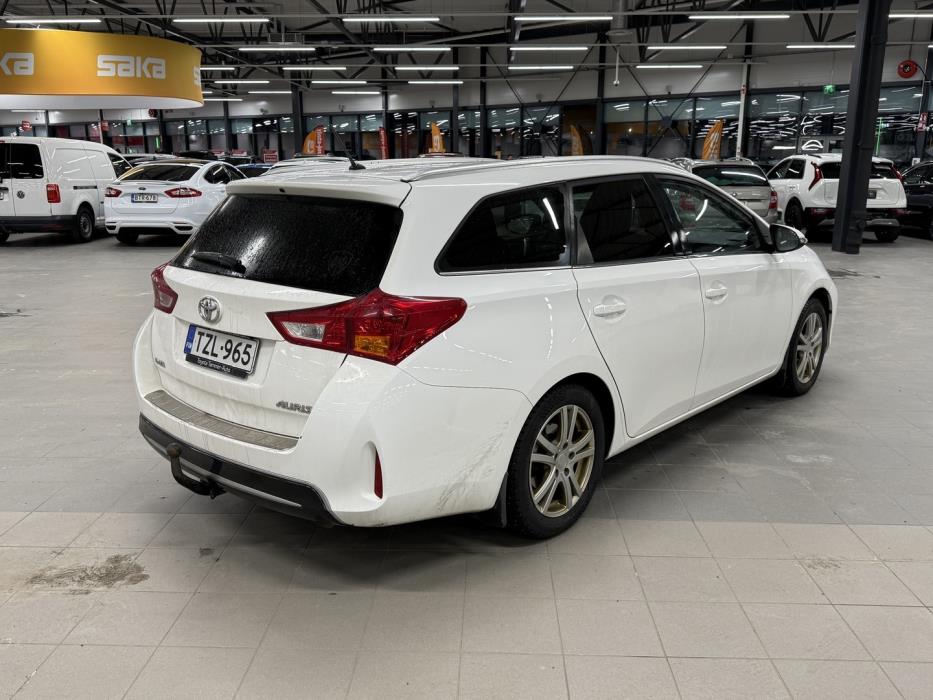 TOYOTA Auris 2014