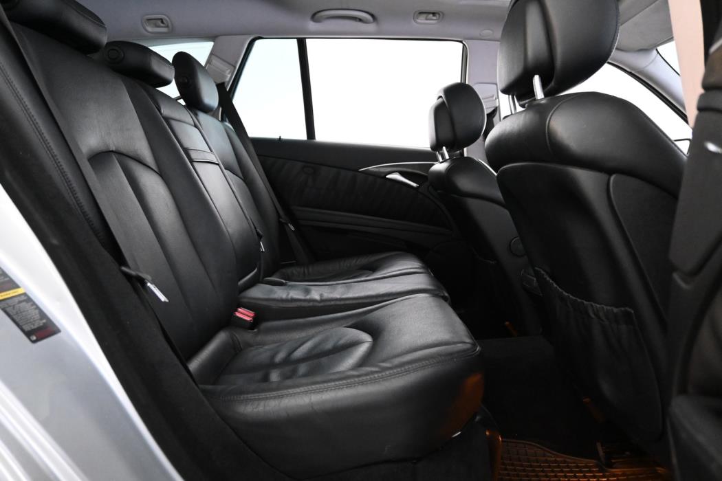 MERCEDES-BENZ E 2007