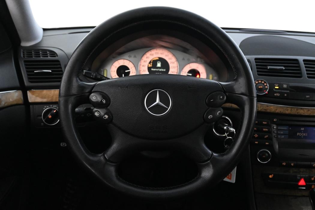MERCEDES-BENZ E 2007