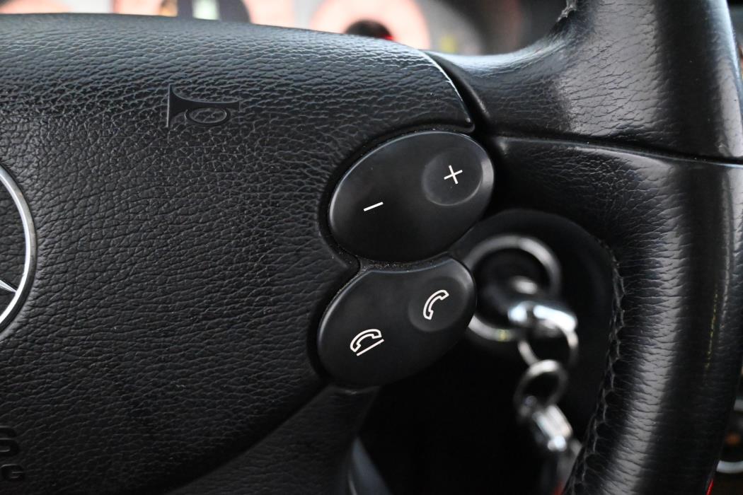 MERCEDES-BENZ E 2007