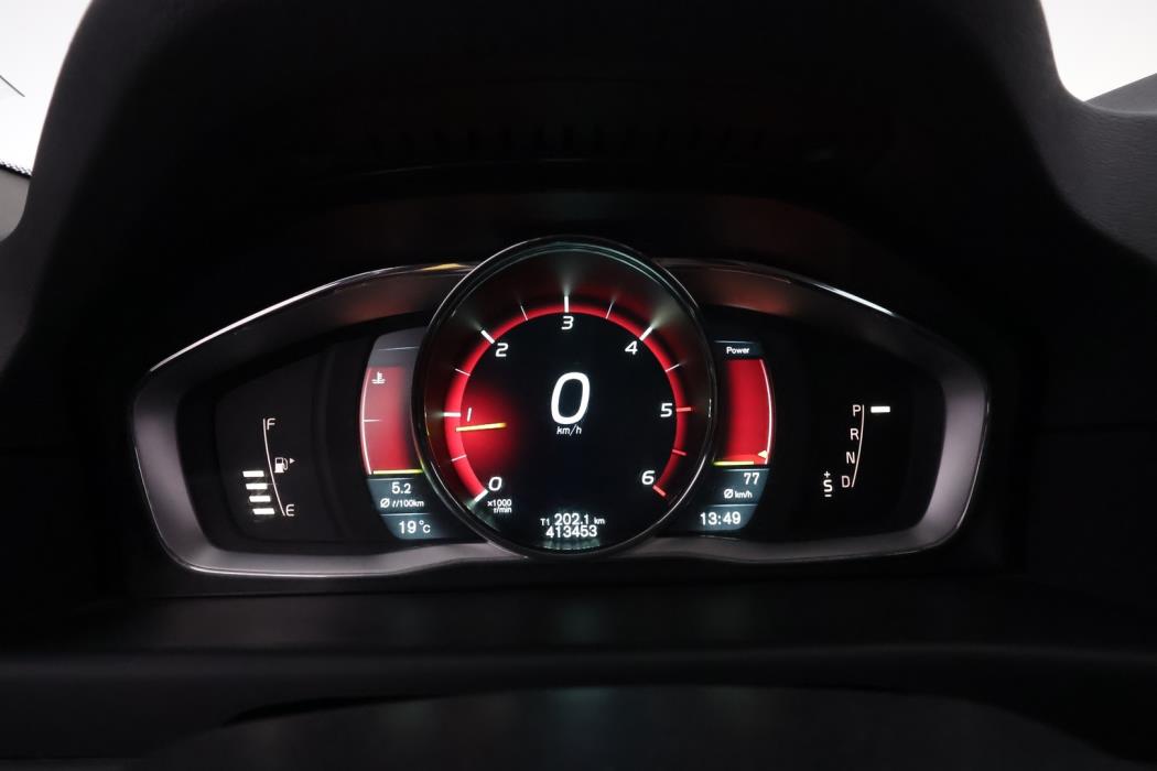 VOLVO V70 2014
