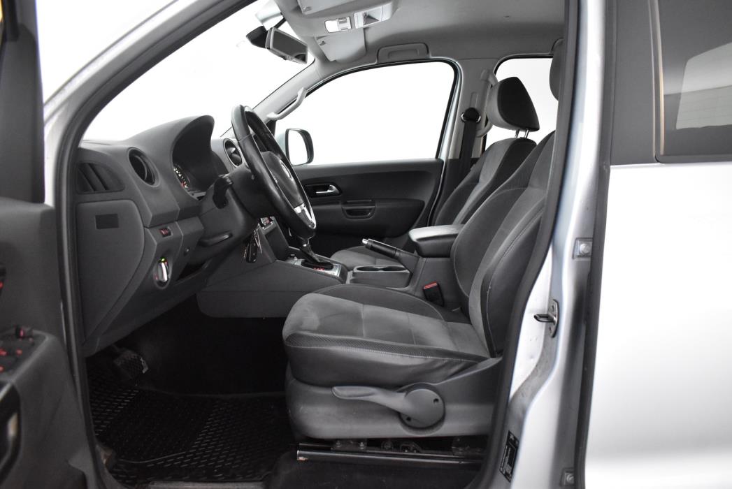 VOLKSWAGEN Amarok 2014